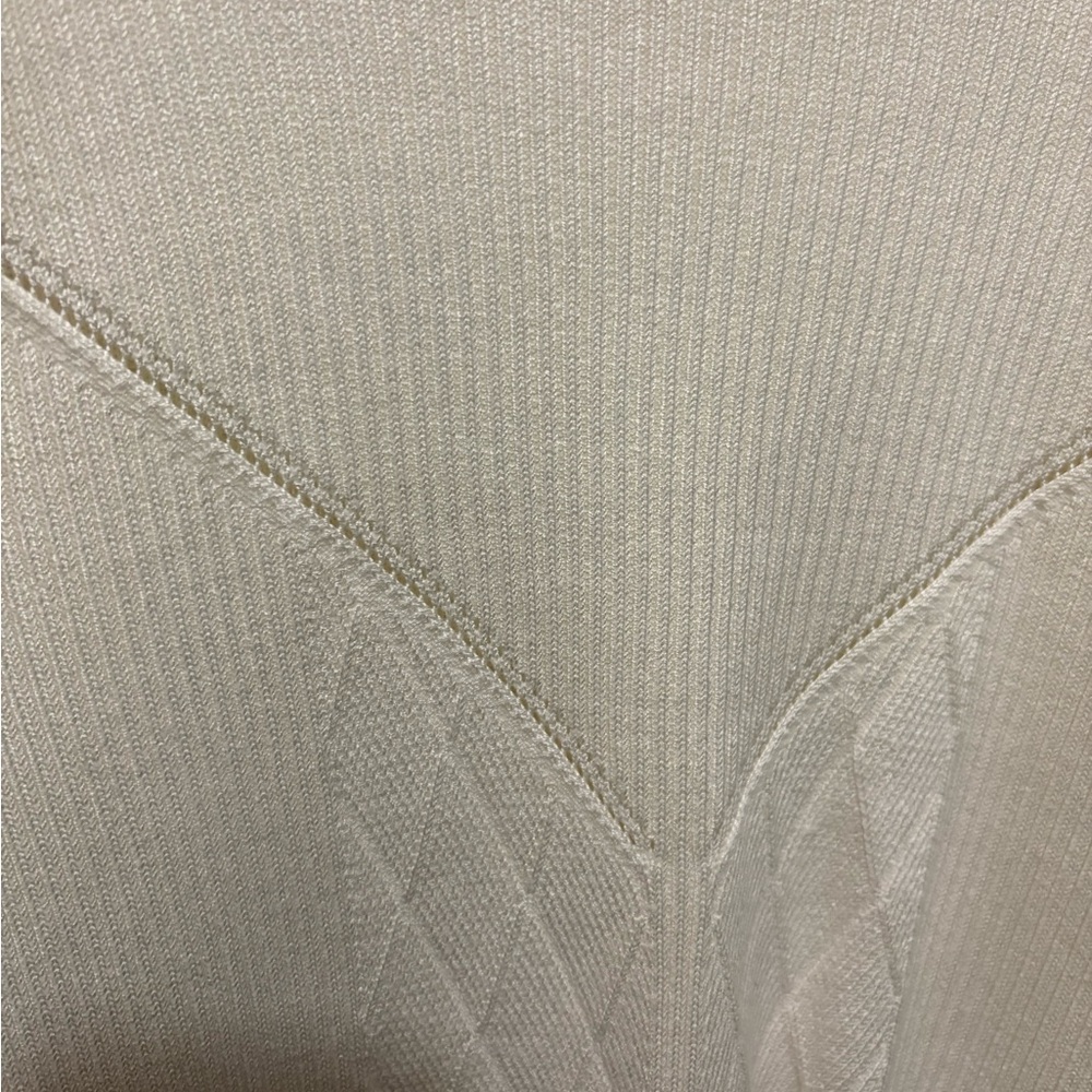 Cream Ribbed Knit Sweater - Picture 4 of 4